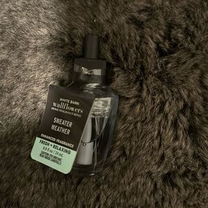 Bath and Body Works Sweater Weather Wallflower